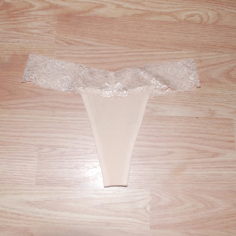 Sunm Tan Thong Lace